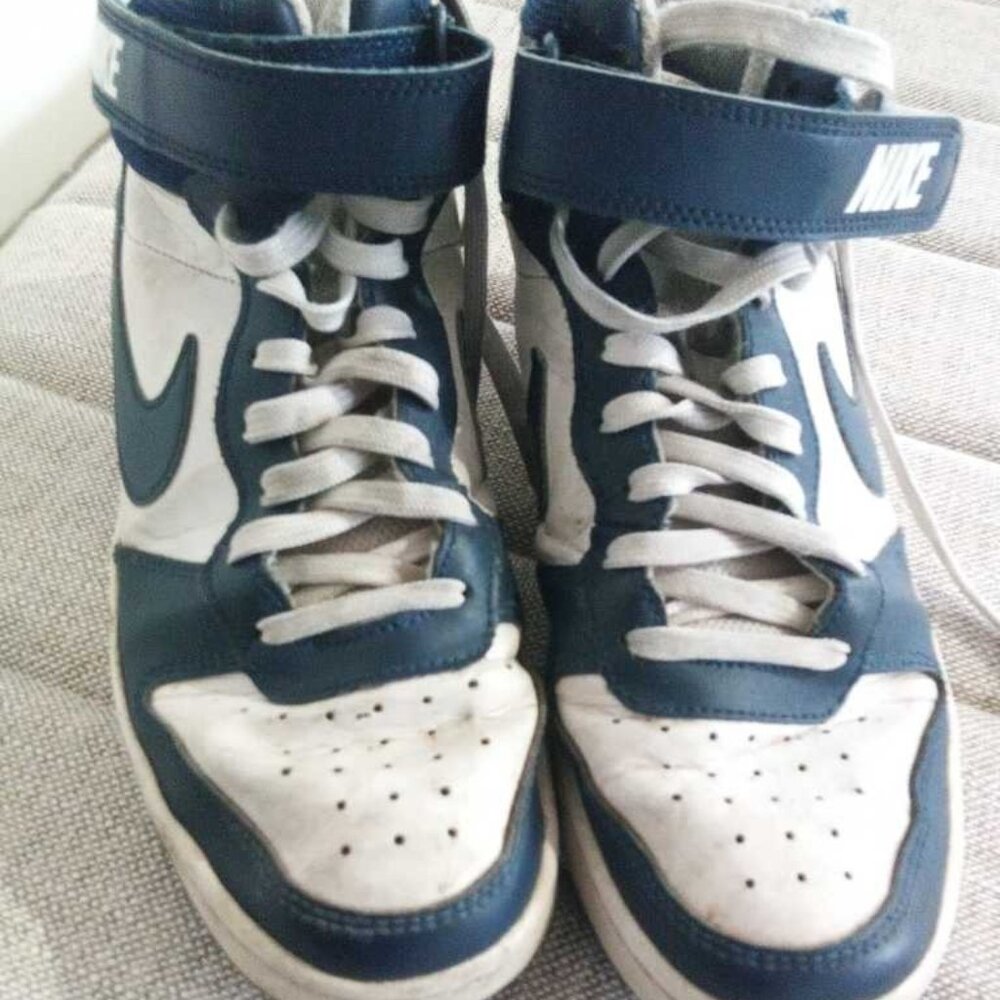 Kids' Nike Little Kid Court Borough Mid 2 Sneakers